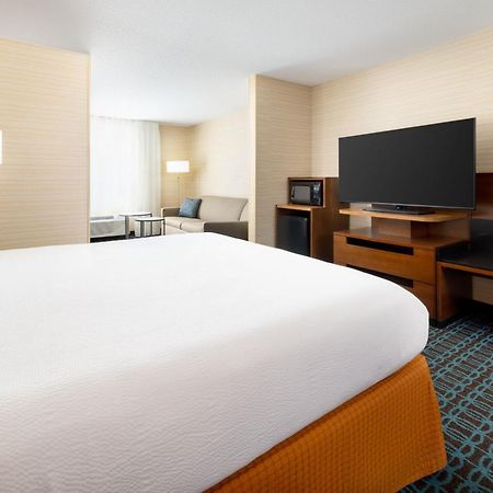 Fairfield Inn Concord Bagian luar foto