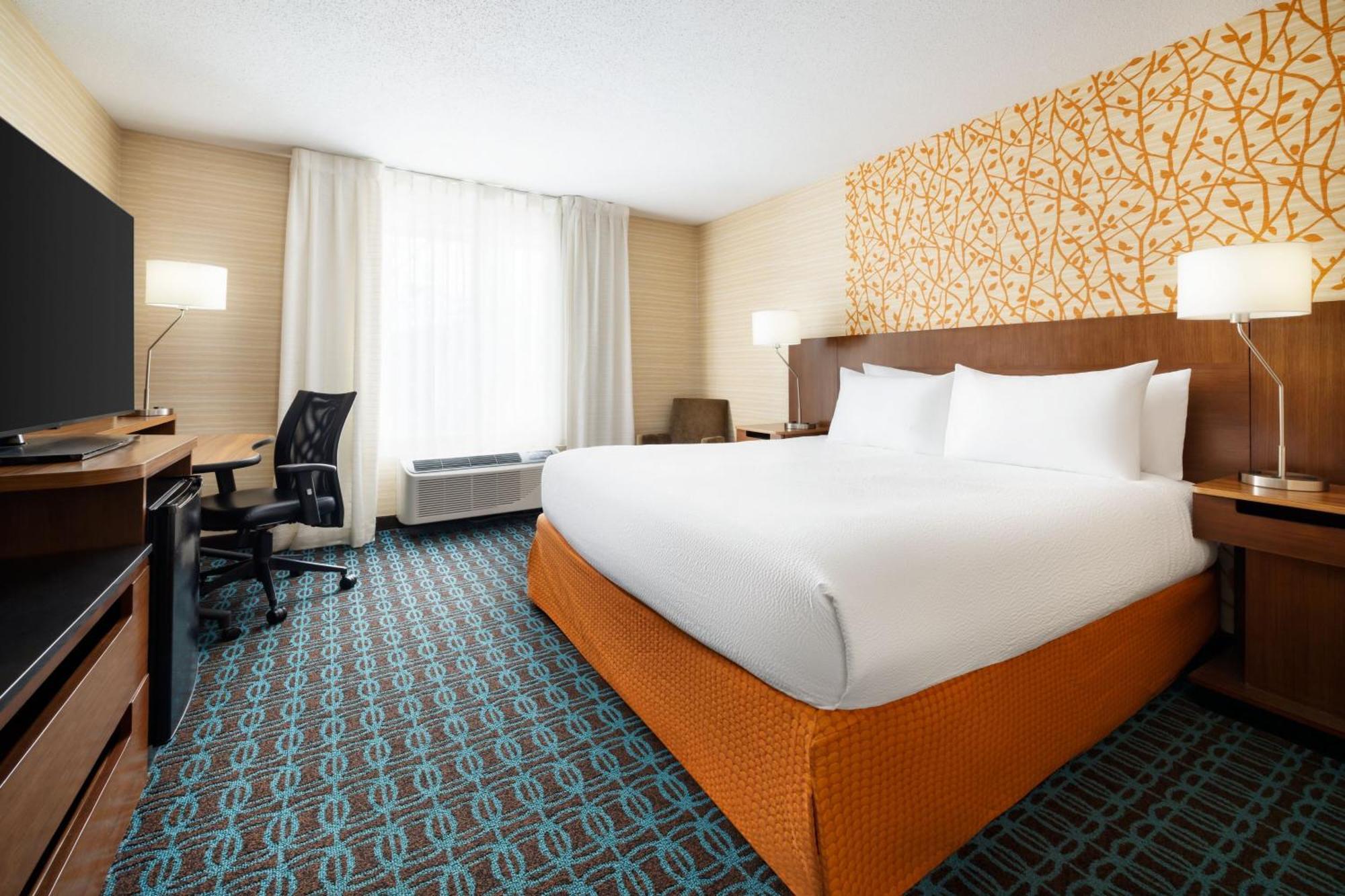 Fairfield Inn Concord Bagian luar foto