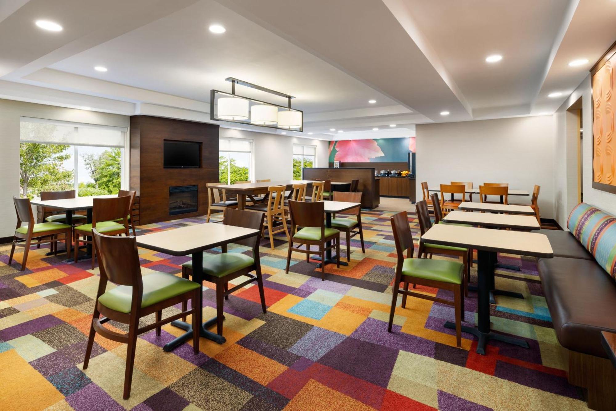 Fairfield Inn Concord Bagian luar foto