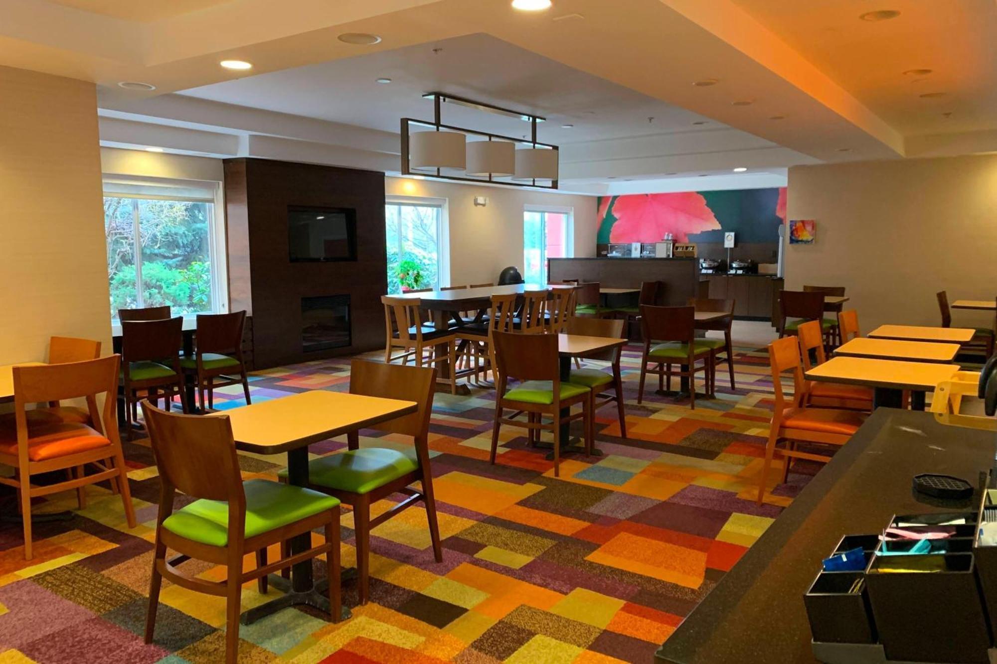 Fairfield Inn Concord Bagian luar foto