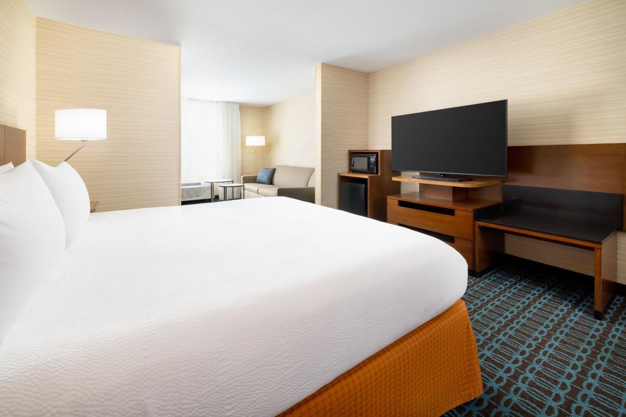 Fairfield Inn Concord Bagian luar foto